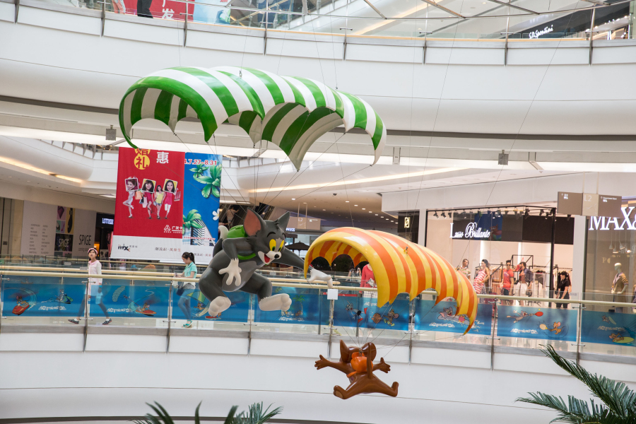 Tom and Jerry sought to lure Chinese shoppers to mall