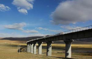 Tibet's second railway line opens