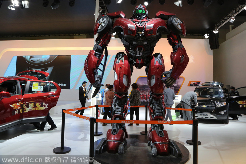 Orders set record at Zhengzhou auto show