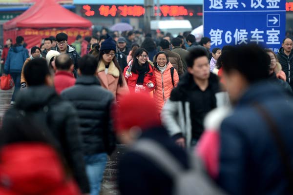 China's transport networks carry more passengers in November