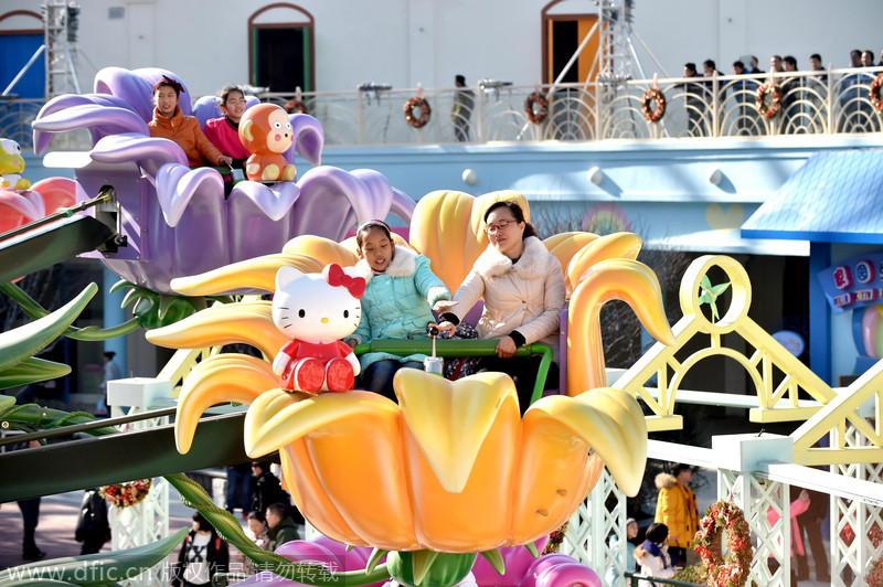 Hello Kitty theme park opens in Zhejiang