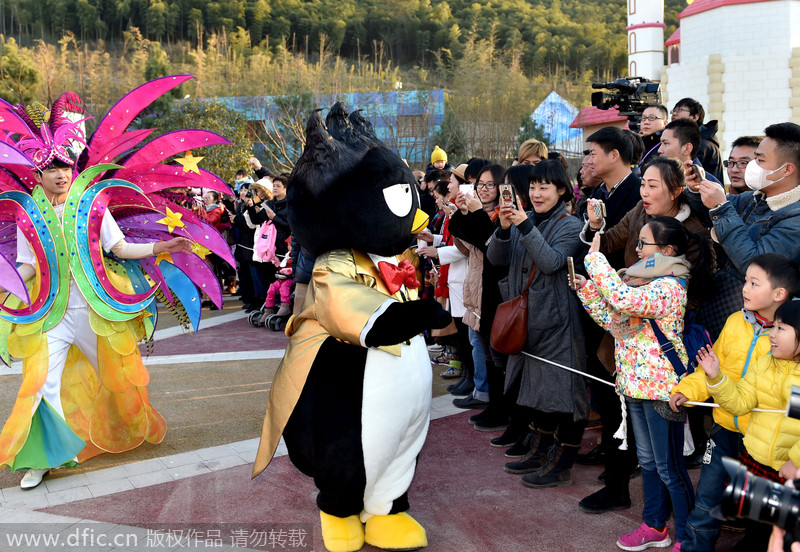 Hello Kitty theme park opens in Zhejiang