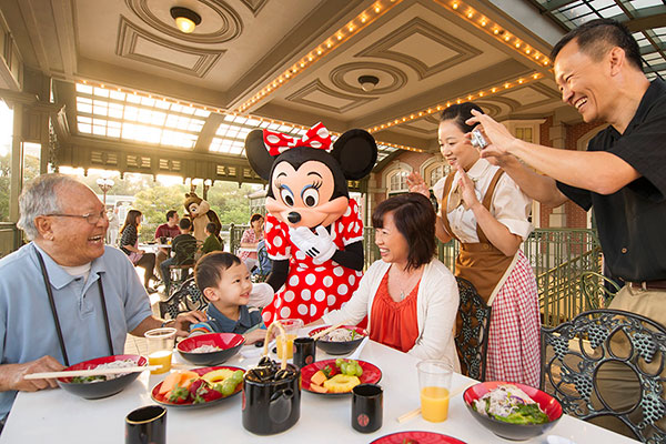 Shanghai Disney park casts shadow over Hong Kong