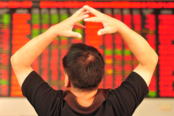 China stocks extend rallies