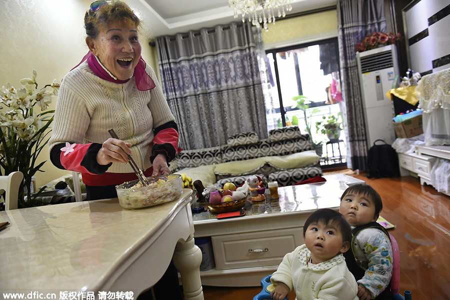 Retired Russian translator lives modeling dream in China