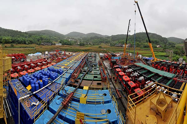 China's largest shale gas project goes into production