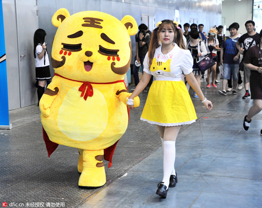 Cartoon and game expo draws fans in Shanghai