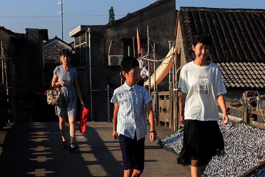 A dying fishing village in East China