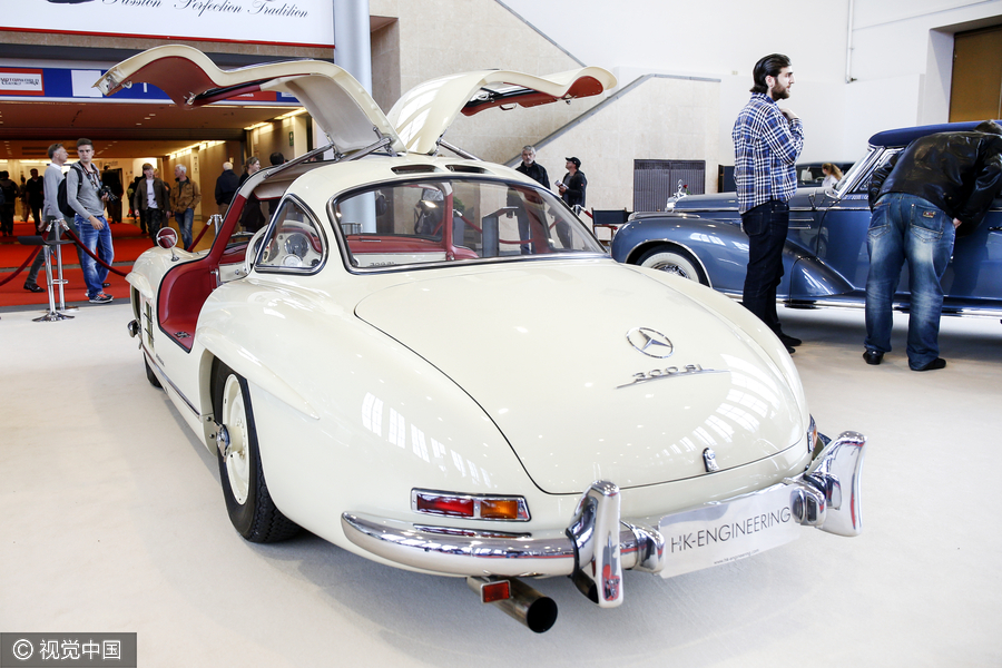 Classic cars glitter at Berlin motor show