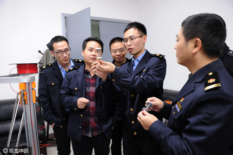 3D printer helps machinists to repair bullet trains in Chongqing