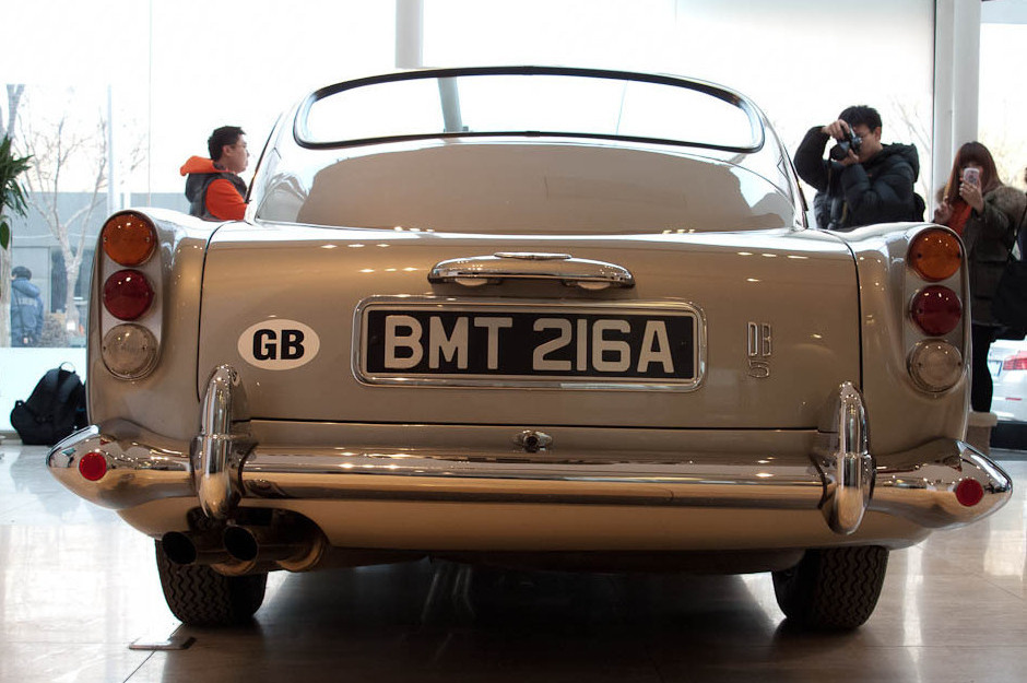 Bond's Aston Martin DB5 stars at Detroit auto show