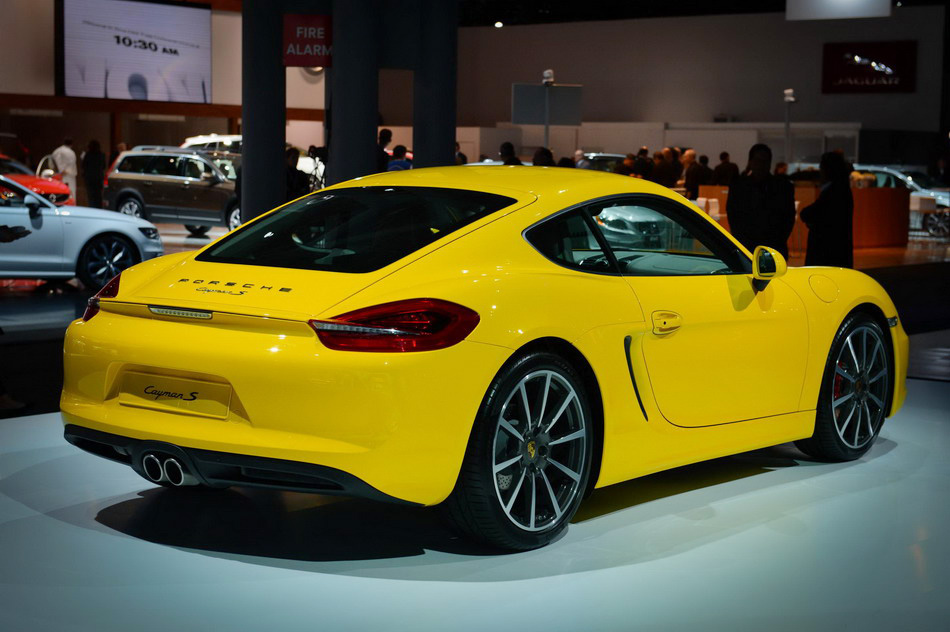 Photos: Sports cars shine at New York auto show