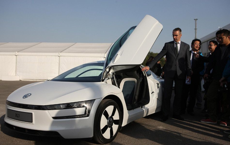 World's first 1-liter car debuts in Beijing