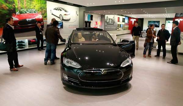 Tesla opens doors in Beijing