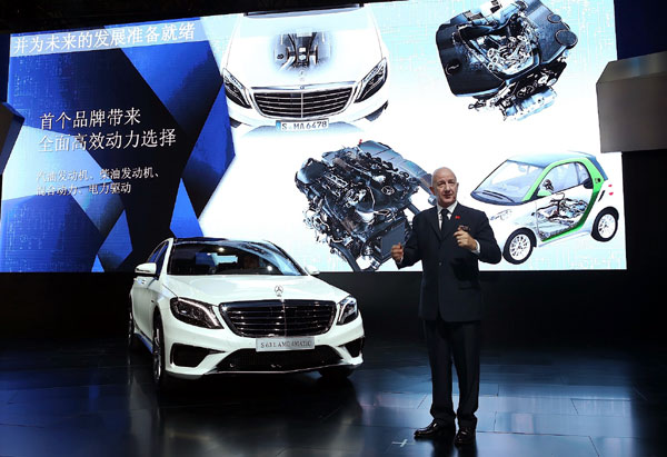CEO 'well on track' with new Benz sales company