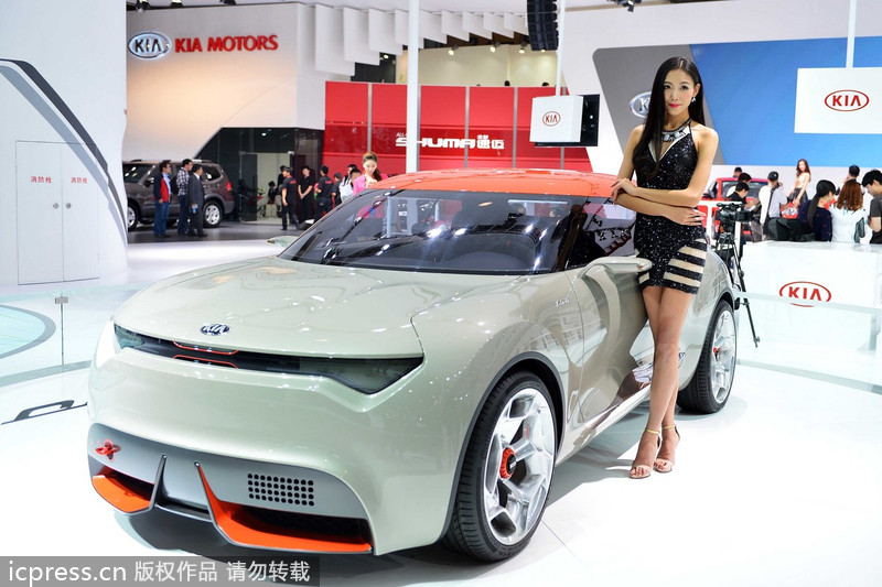 Models at Guangzhou auto show