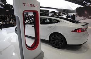 Experts eye Tesla to spur China's electric car market