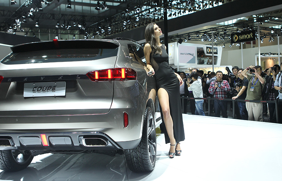 In photos: cars dazzle at Beijing Auto Show