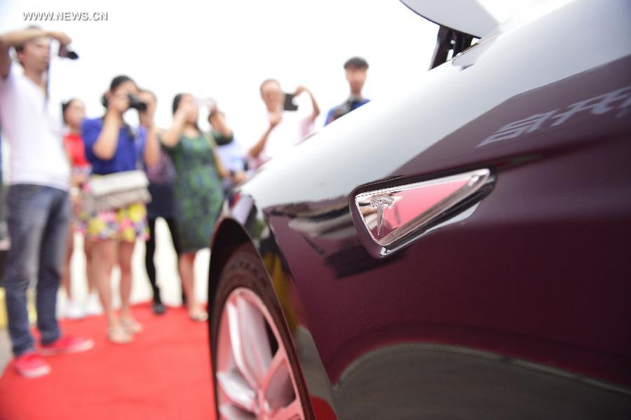 Tesla Model S electronic car debuts in Nanchang