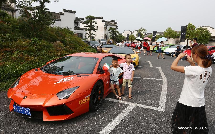 Lamborghini supercars during cruise in Huangshan