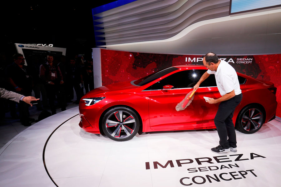 Automakers debut key models at LA Auto Show