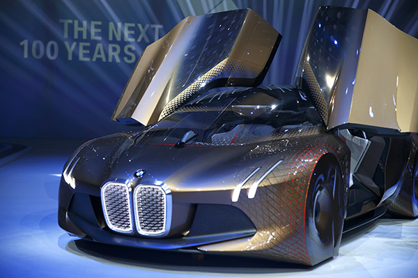 BMW achieves record group revenues in 2015