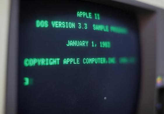 Happy 30th birthday to Apple Mac