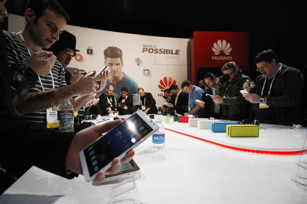 Huawei phone shipments up 62%