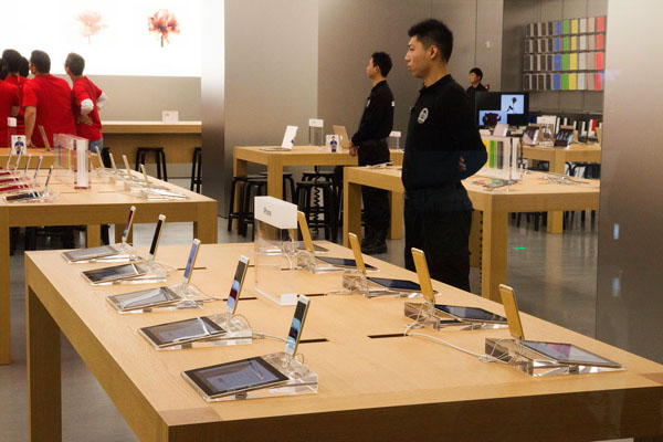 New Apple Store opens in Central China