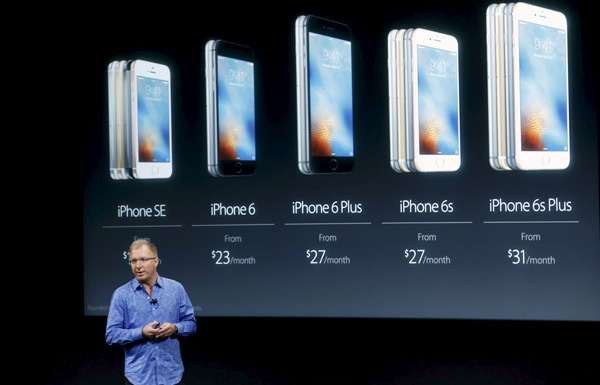 Apple introduces iPhone SE, awaits consumer reaction