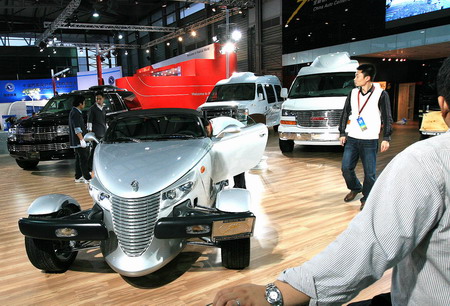 Shanghai auto expo: showdown for global automakers