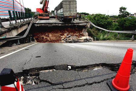 Expressway collapses