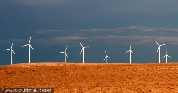 Clean energy helps to preserve natural beauty in Xinjiang