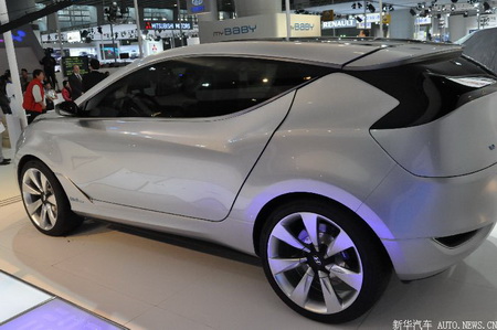 Hyundai Nuvis concept car