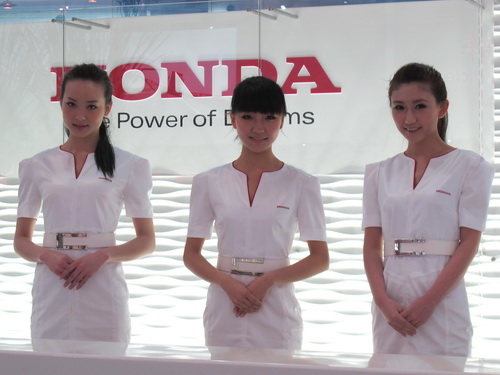 Honda show girls