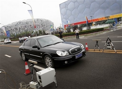 China to raise consumption tax on big cars