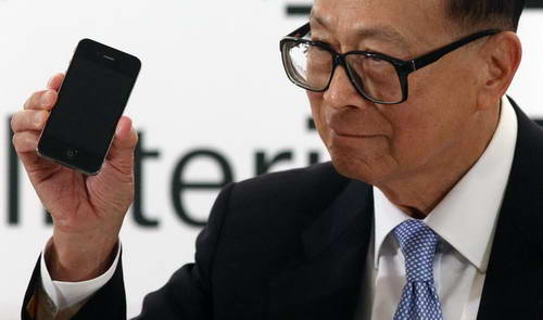 Li Ka-shing buys most Hutchison shares in 7 yrs