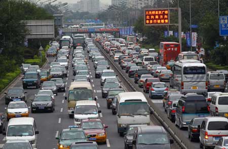 Beijing traffic seizes up under rising pressure