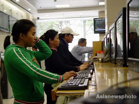 Benchmark index back to 3,000 points