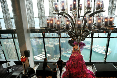 World's highest hotel opens in Hong Kong