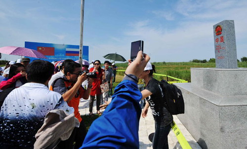 Sino-Russian border island opens to Chinese tourists