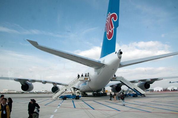 First A380 for Chinese carrier arrives in Beijing