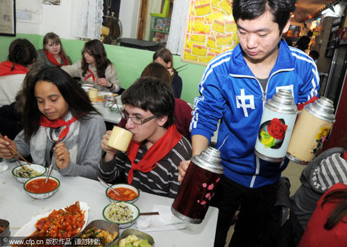 Classroom-themed restaurants spring up