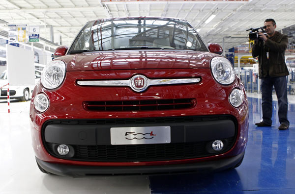 Fiat opens production line in Serbia for 500L cars