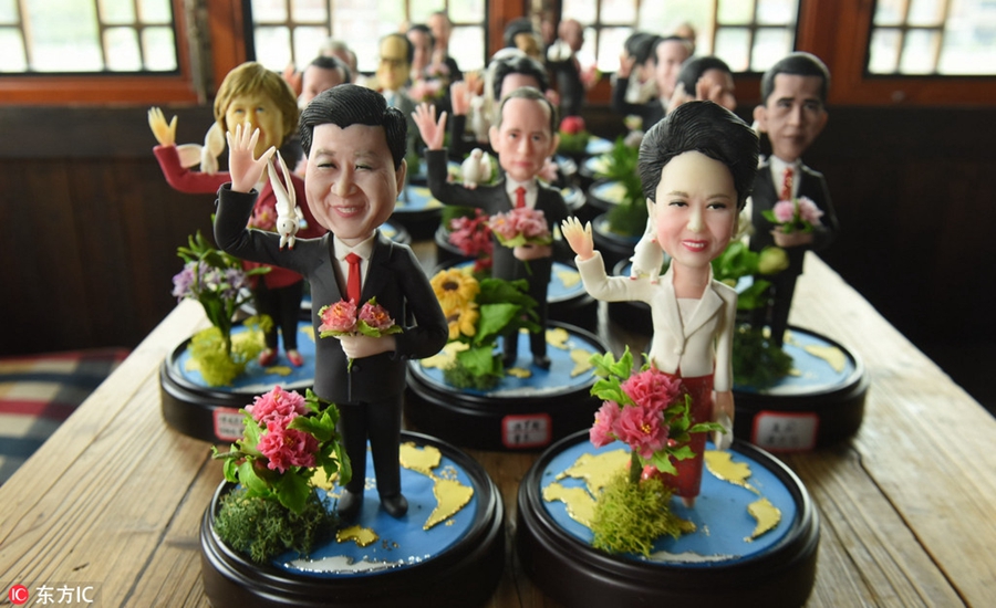 Artist creates clay sculptures of G20 leaders to wish world peace