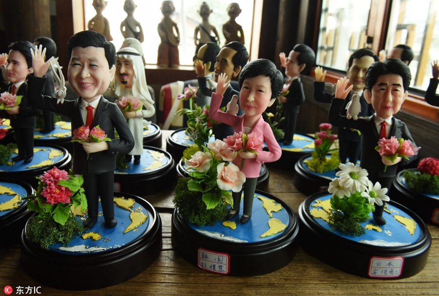 Artist creates clay sculptures of G20 leaders to wish world peace