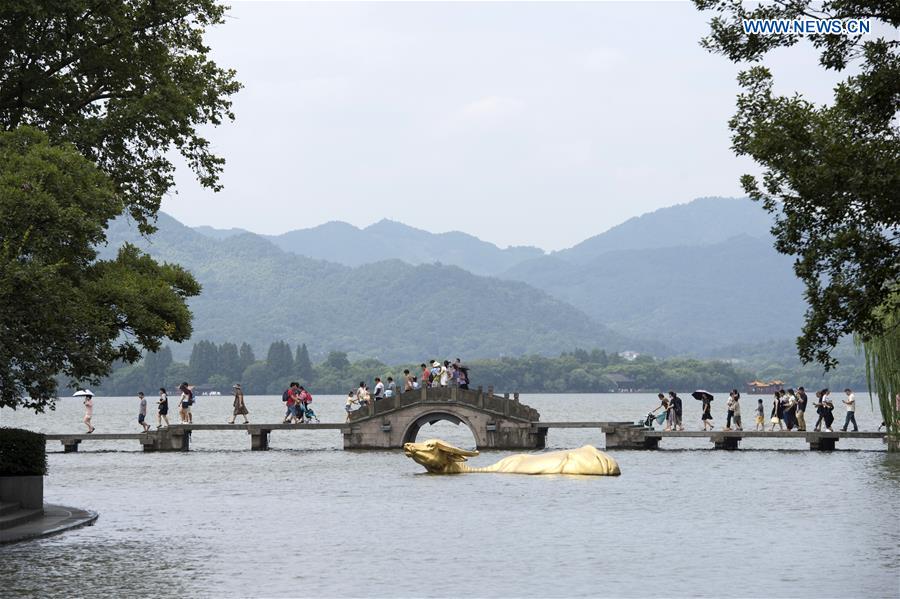 Scenery of West Lake in E China's Zhejiang