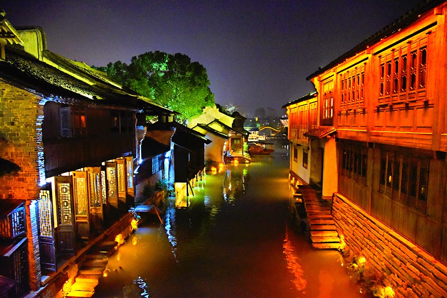 Magnificent night view of Wuzhen