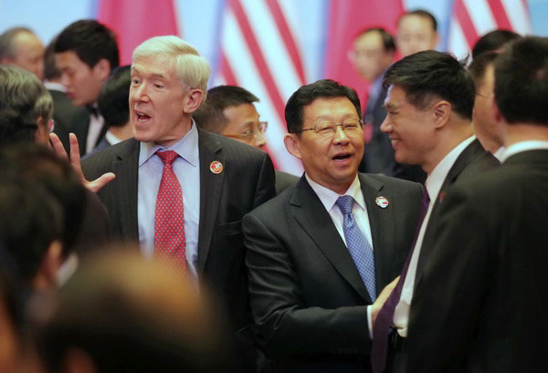 Officials attend China-US dialogue