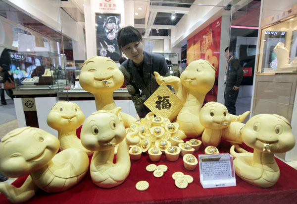 International Jewelry Fair kicks off in Beijing